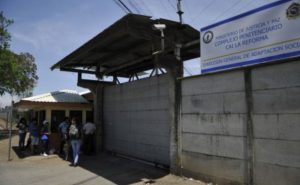 Oficial de centro penitenciario da positivo por Covid19: Unidad en La Reforma será sometida a cuarentena