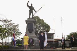 Gobierno realizó pequeño homenaje a Juan Santamaría y envió llamado a unidad nacional ante el COVID-19