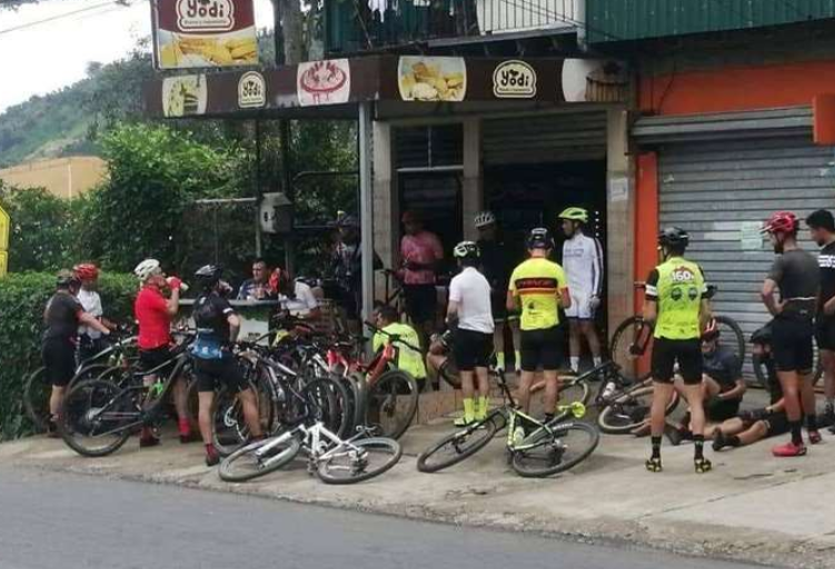 Asociación atribuye a ‘odio’ y ‘envidia’ críticas en redes sociales contra ciclistas