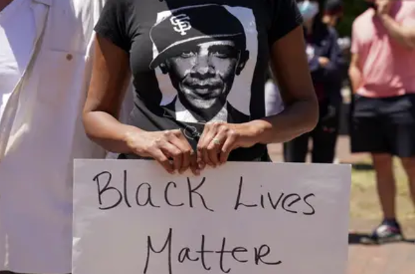 Barack Obama condenó la violencia en las protestas de Estados Unidos: “Son una pequeña minoría”
