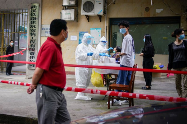 Una investigación de Harvard dice que el coronavirus ya circulaba en Wuhan en agosto, mucho antes de lo informado por el régimen chino