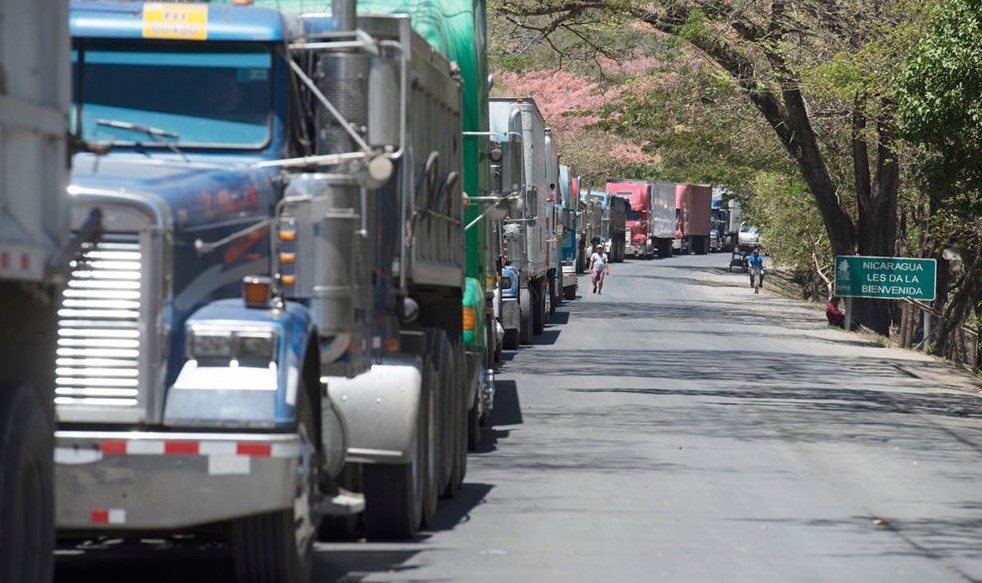 Jerarca de COMEX niega desabastecimiento, pero advierte que transporte de mercancías podría encarecerse
