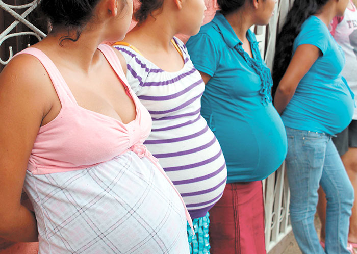 Informe señala deudas de Costa Rica para enfrentar relaciones impropias y embarazo adolescente