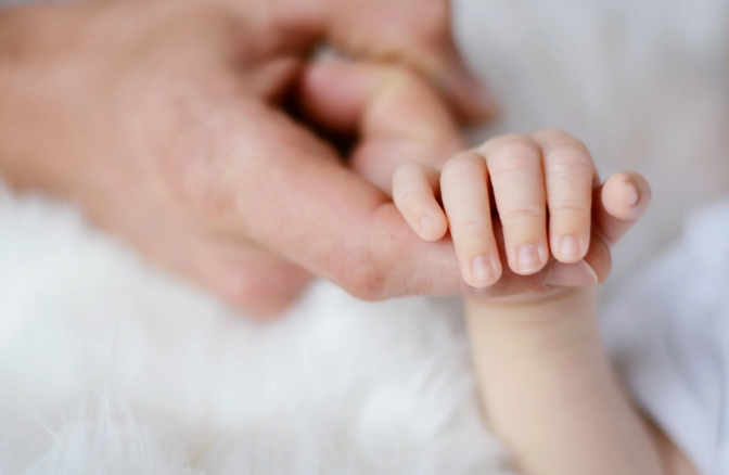 Niño de apenas 5 días de nacido dio positivo por Covid-19: Salud investiga cómo se contagió