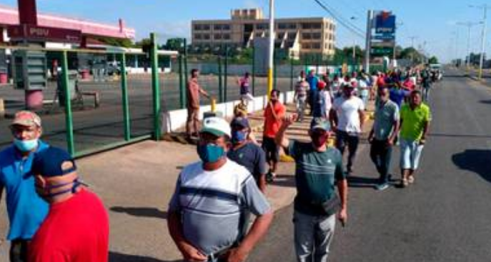 Nuevas protestas por la falta de gasolina y el racionamiento en distintas ciudades de Venezuela