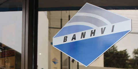 Banhvi gastó ¢637 millones en administración de propiedades habitadas o invadidas