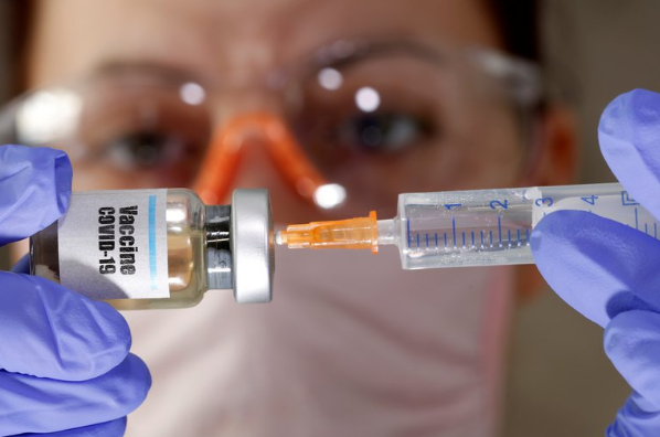 Un laboratorio alemán asegura que en diciembre tendrá listas millones de dosis de una vacuna contra el coronavirus
