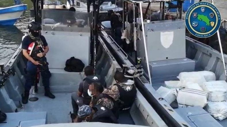Guardacostas decomisó tres toneladas de cocaína en el Caribe durante el fin de semana