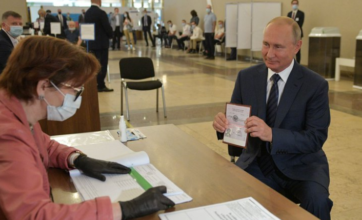 Terminó el referéndum en Rusia y Vladimir Putin se acerca más a su objetivo: ser presidente hasta 2036