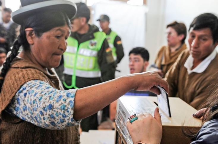 Por el coronavirus, el Tribunal Electoral de Bolivia estableció turnos para votar en las elecciones del 18 de octubre