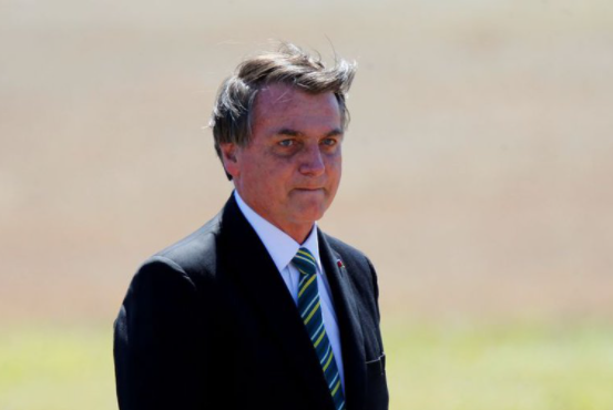 Jair Bolsonaro fue hospitalizado para someterlo a una cirugía por un cálculo en la vejiga