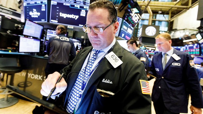Wall Street profundiza sus pérdidas arrastrada por otra fuerte caída de las tecnológicas