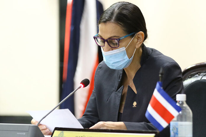 Presidente del PUSC sugiere a diputada María Vita Monge declararse independiente