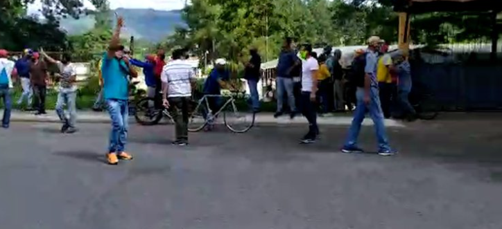 Venezuela: nuevo día de protestas en Yaracuy por la escasez de alimentos y servicios