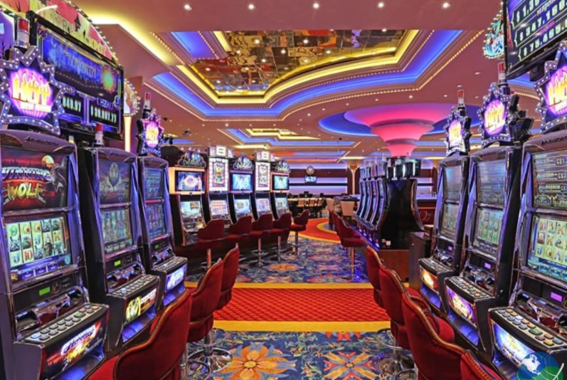 Casinos dentro de hoteles y bares reciben luz verde para reabrir de forma regulada