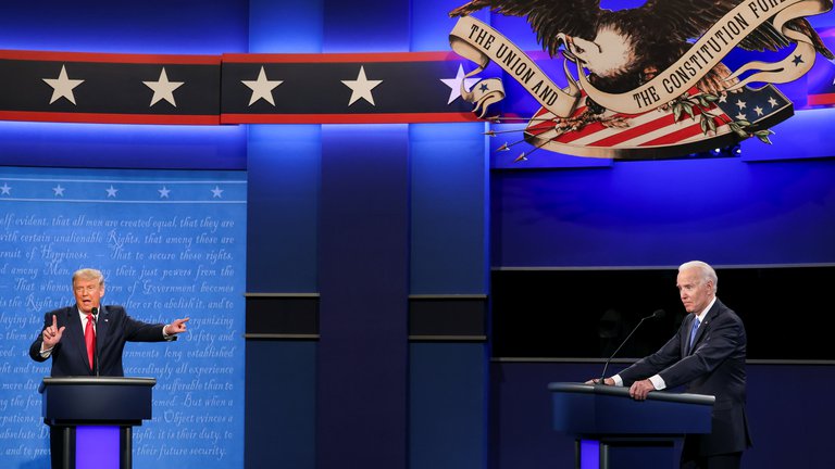 Biden y Trump presentaron visiones opuestas para los Estados Unidos en el último debate presidencial