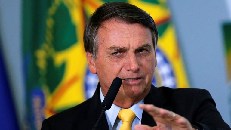 Jair Bolsonaro desautorizó a su ministro de Salud y dijo que Brasil no comprará la vacuna china CoronaVac