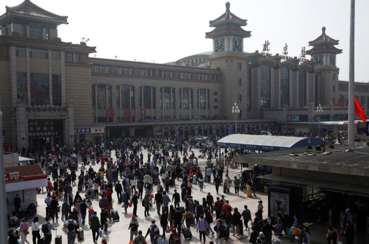 China pone a prueba su manejo del Covid-19 durante la “semana dorada”: decenas de millones viajarán por el país durante las celebraciones