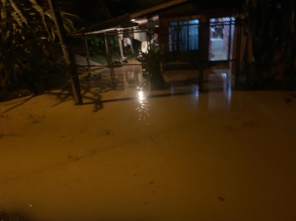 CNE reporta 35 inundaciones por fuertes aguaceros provocados por afectación indirecta del Huracán Eta