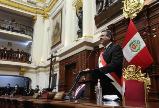 Crisis en Perú: el Congreso se reúne para discutir la posible salida del nuevo presidente, Manuel Merino
