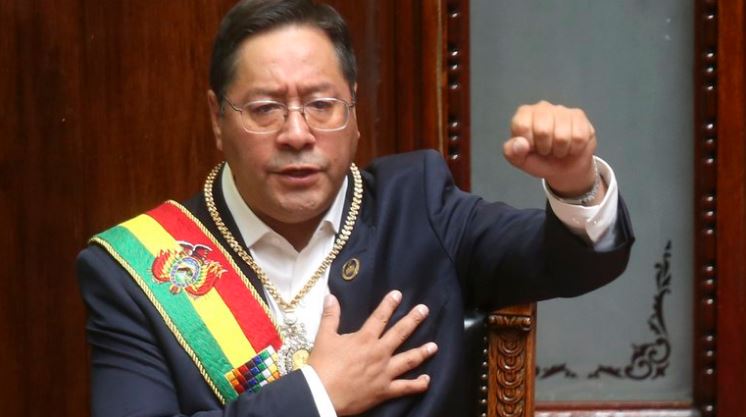 Luis Arce asumió como nuevo presidente de Bolivia en el retorno del MAS al poder