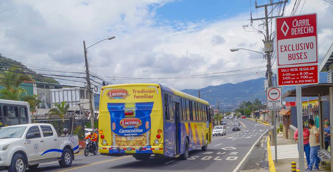 Tres nuevos carriles exclusivos para autobuses operan desde este lunes en San José