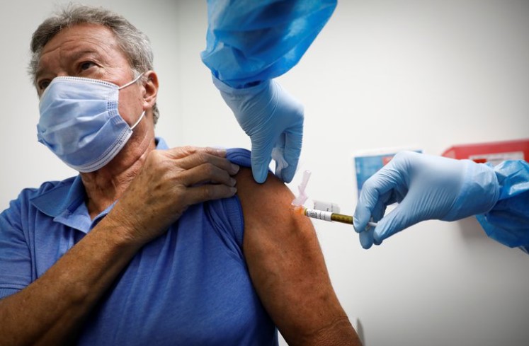 EEUU espera iniciar la vacunación contra el coronavirus el 11 de diciembre
