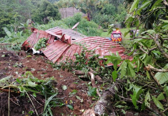 Autoridades confirman dos fallecidos por terraplén en Coto Brus
