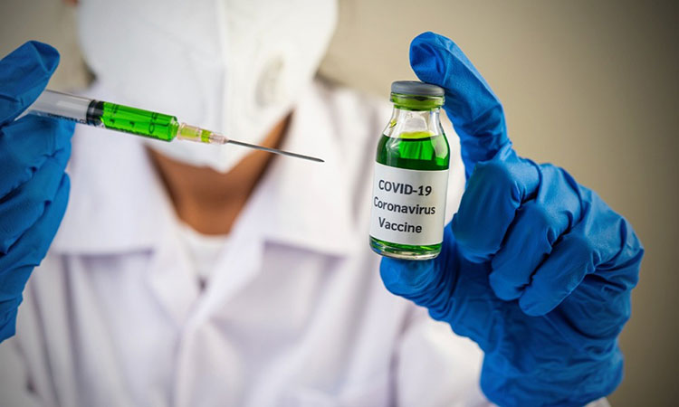 Especialista de la UCR advierte que no todas las personas son candidatas a vacunarse contra el Covid-19