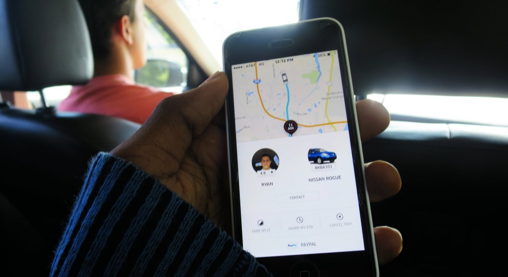 Hacienda afirma que cobro del IVA a Uber y Didi no legaliza su operación en el país