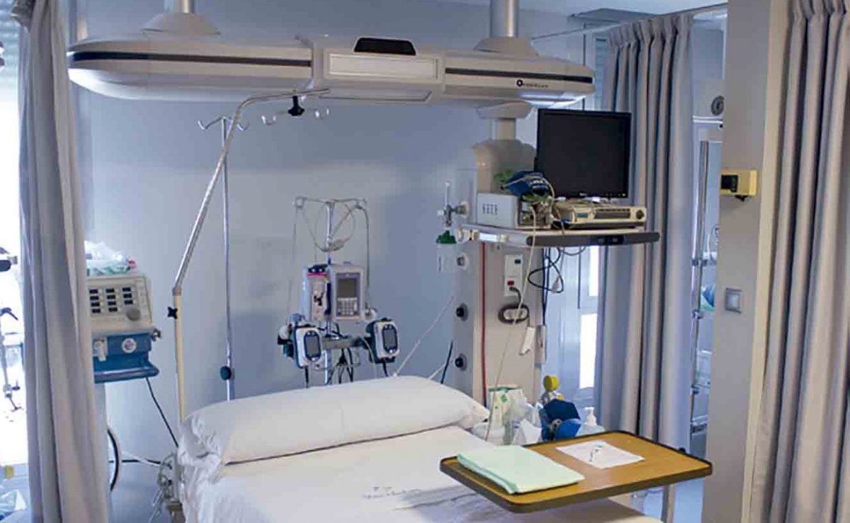 CCSS recibe aval para invertir $1.5 millones en más camas para pacientes con Covid-19