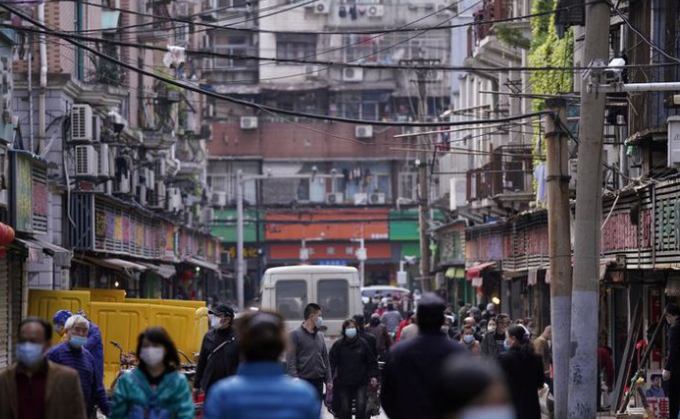 Un estudio oficial de China concluyó que medio millón de personas tuvieron covid-19 en Wuhan
