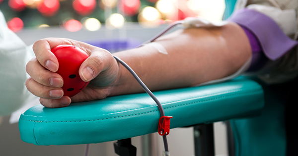 Hospitales requieren con urgencia donadores de sangre ante baja en sus reservas