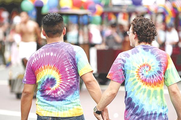 Reconocimiento de uniones de hecho entre parejas del mismo sexo comenzaría a regir este viernes