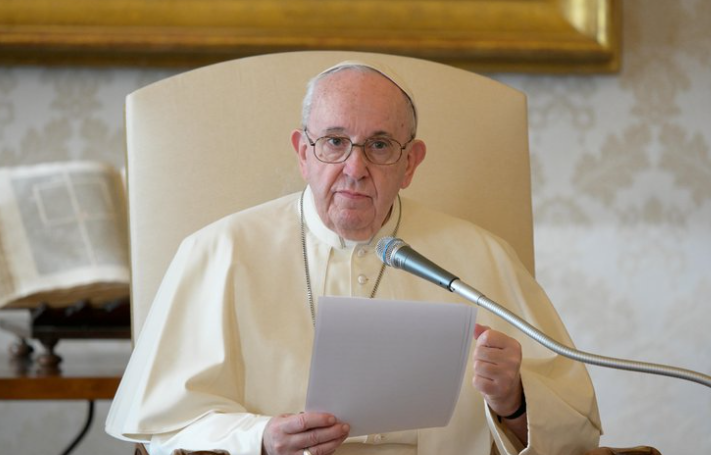 El papa Francisco recordó a las víctimas del Holocausto y advirtió: “Estas cosas pueden volver a suceder”