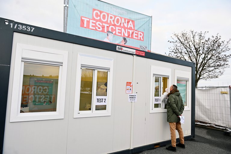 En poco más de un mes, Alemania redujo a la mitad la incidencia acumulada de casos de coronavirus