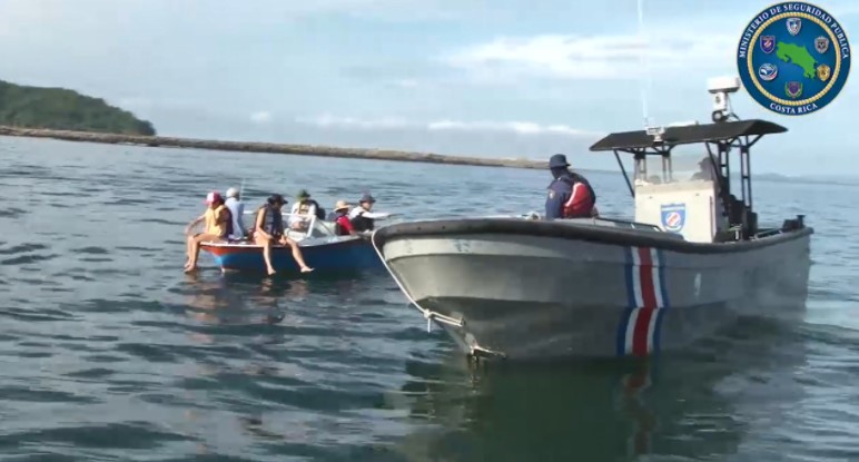 Guardacostas rescató a 33 bañistas y auxilió 27 embarcaciones durante fin y principio de año