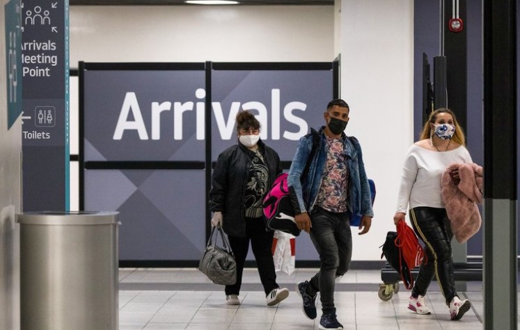 El Reino Unido prohibió la llegada de vuelos desde 14 países de América Latina a partir de este viernes