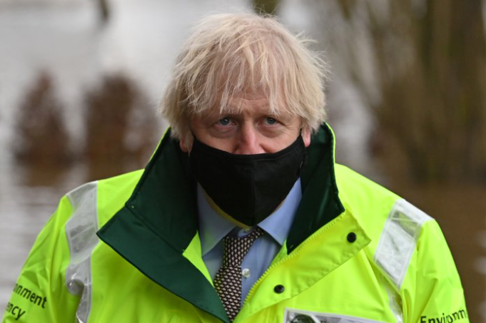 Boris Johnson: “Parece haber algunos indicios de que la variante de COVID-19 identificada en Inglaterra está asociada a una mayor mortalidad”