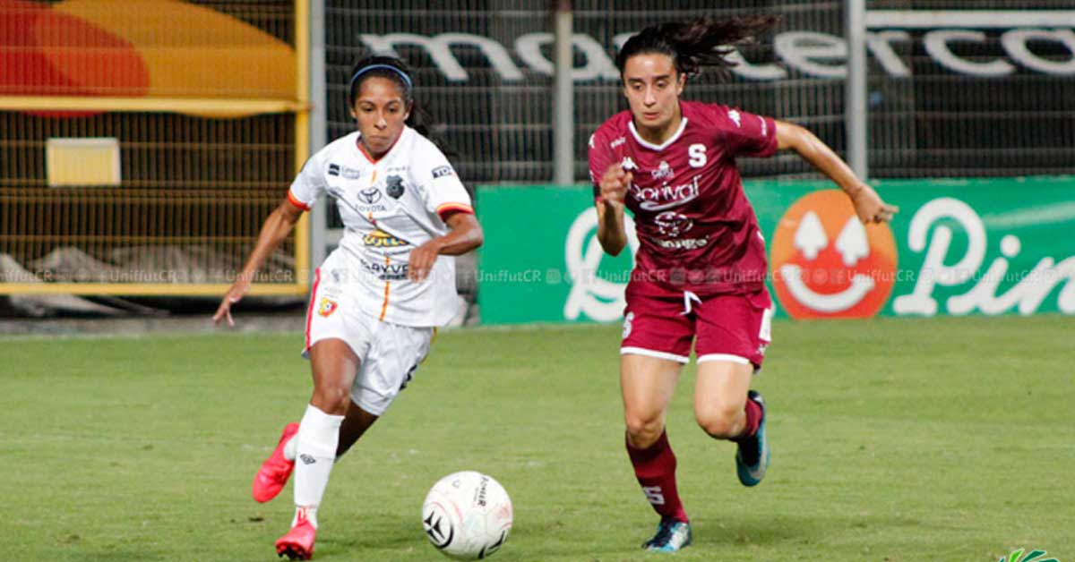 Análisis de la UCR confirma aumento en el interés y la exposición del futbol femenino en Costa Rica