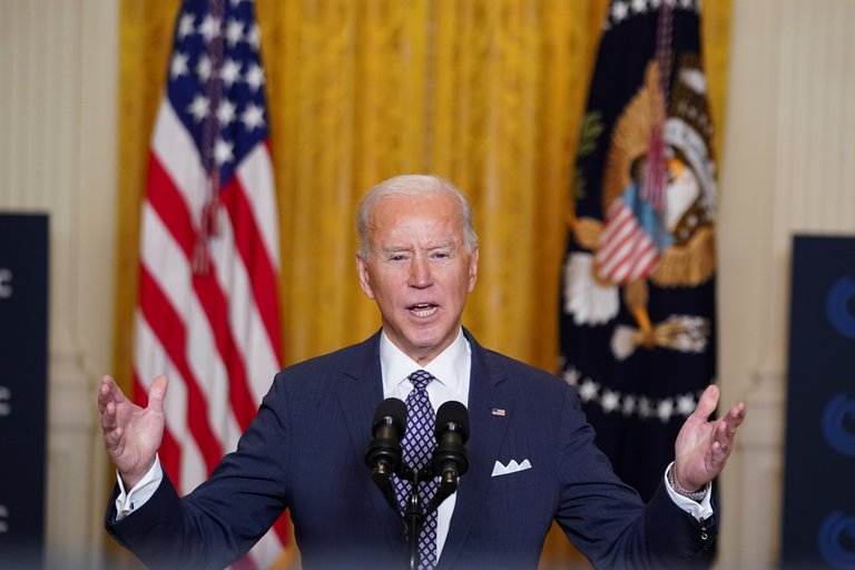 En su primer discurso ante los líderes del G7, Joe Biden criticó duramente a Rusia, Irán y China