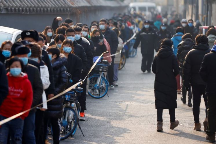 Diplomáticos de EEUU en China fueron obligados a someterse a hisopados anales para detectar el coronavirus