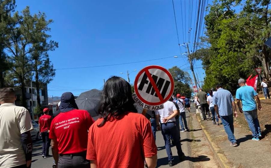 Universitarios protestan nuevamente para ser excluidos de reforma a empleo público