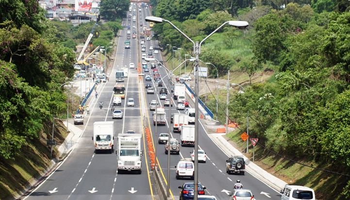 OIJ alerta sobre asaltos a conductores en autopista General Cañas