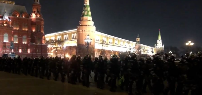 Fuerte operativo policial en Moscú ante posibles protestas por la condena contra el opositor ruso Alexei Navalny