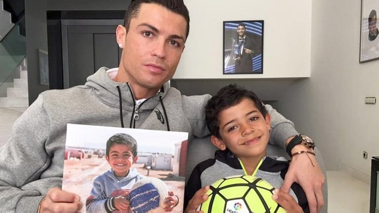 Cristiano Ronaldo le confesó al luchador Khabib cuál es su mayor miedo sobre su hijo