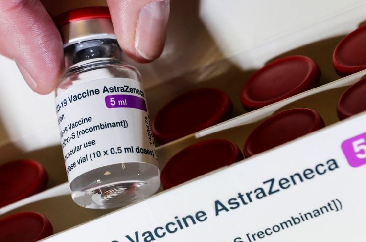 Qué dice la Sociedad Internacional de Trombosis y Hemostasia sobre la vacuna AstraZeneca