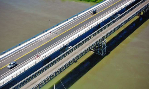 Costa Rica y Panamá inauguraron puente Binacional sobre el Río Sixaola