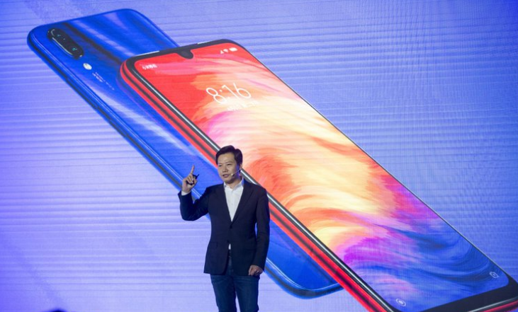 Estados Unidos sumó a su lista negra a Xiaomi luego de que el régimen chino le otorgara un premio a su fundador