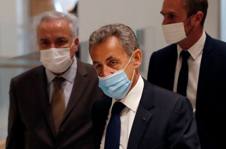 Condenaron a tres años de prisión al ex presidente francés Nicolas Sarkozy